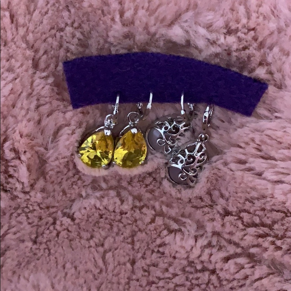 Dangly Earrings 2 pairs Yellow & Purple - Picture 2 of 9
